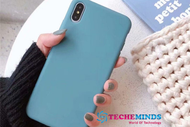 What does your Mobile case show about your personality?