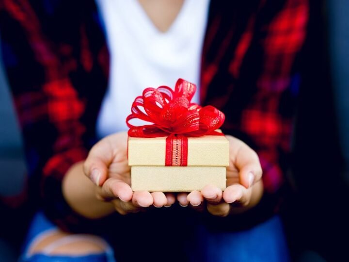 Best Gift for IT Guy India – 9 Practical Gifts Tech Professionals Love