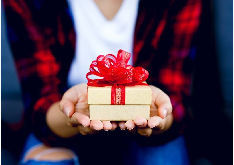Best Gift for IT Guy India – 9 Practical Gifts Tech Professionals Love